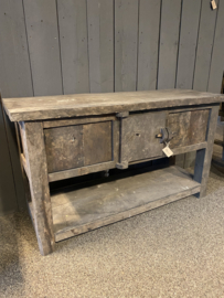 Old barn sidetable met deurtje en onderblad
