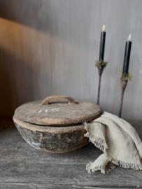 Unieke houten bak met deksel M nr.5