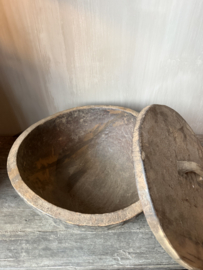 Unieke houten bak met deksel L nr.1