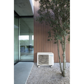 Daikin Emura 2,5kW set