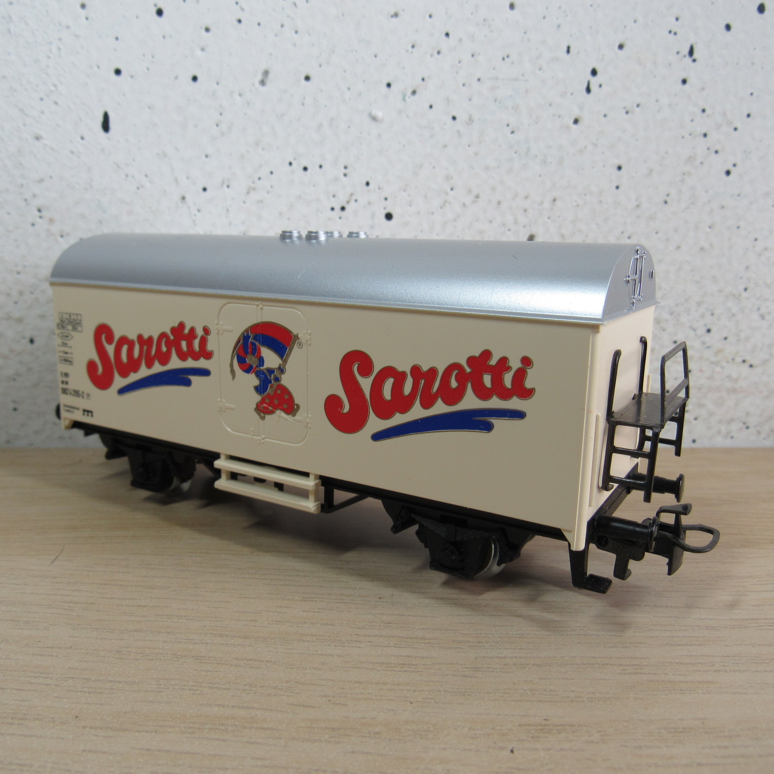 Marklin 4415 DB Gesloten goederenwagen (koel) (Sarotti) in ovp
