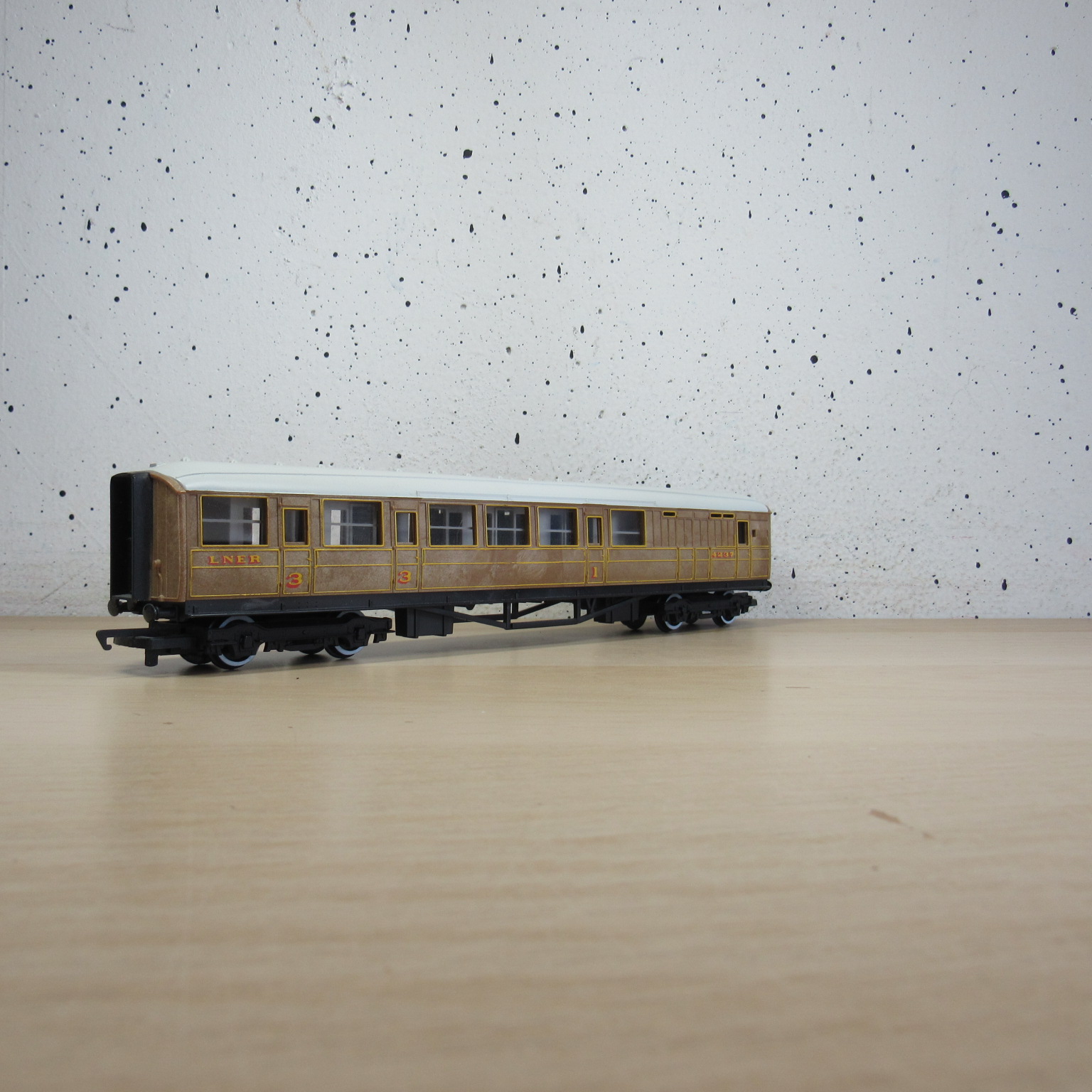 Hornby BR LNER rijtuig zonder ovp