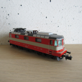 Hobbytrain H3022 N SBB Re 4/4 II-SE (Digitaal), wielopstelling Bo'Bo', oranjerood/lichtgrijs (Swiss-Express Design) in ovp