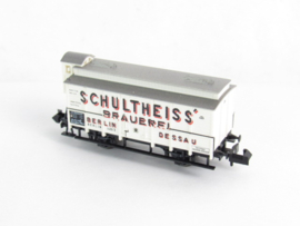 Minitrix 13601 N KPEV (bierwagen) met remmen, 2 assen, wit, 'SCHULTHEISS' BROUWERIJ in ovp