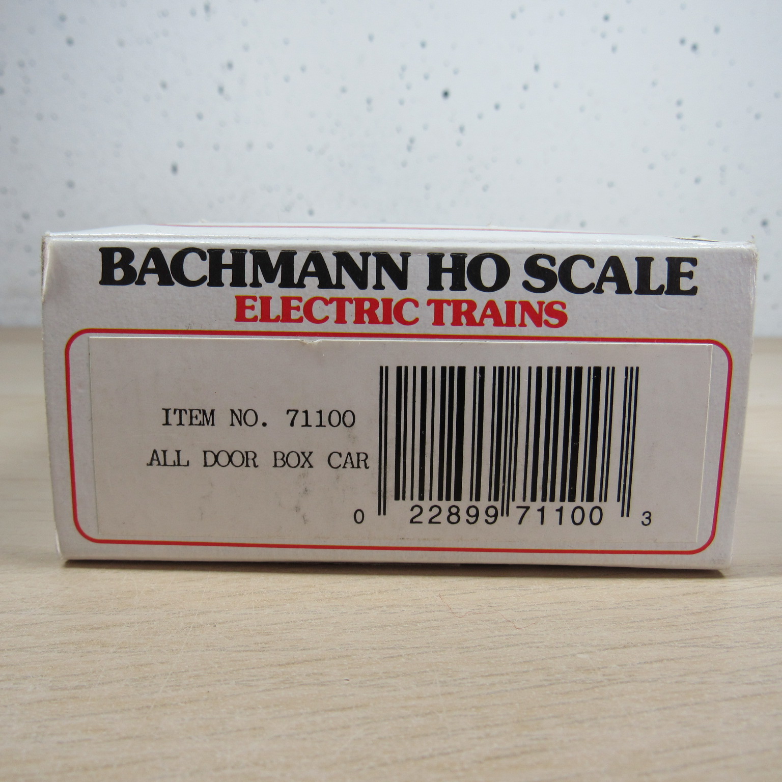 Bachmann 71100 USA ALL Door boxcar in ovp