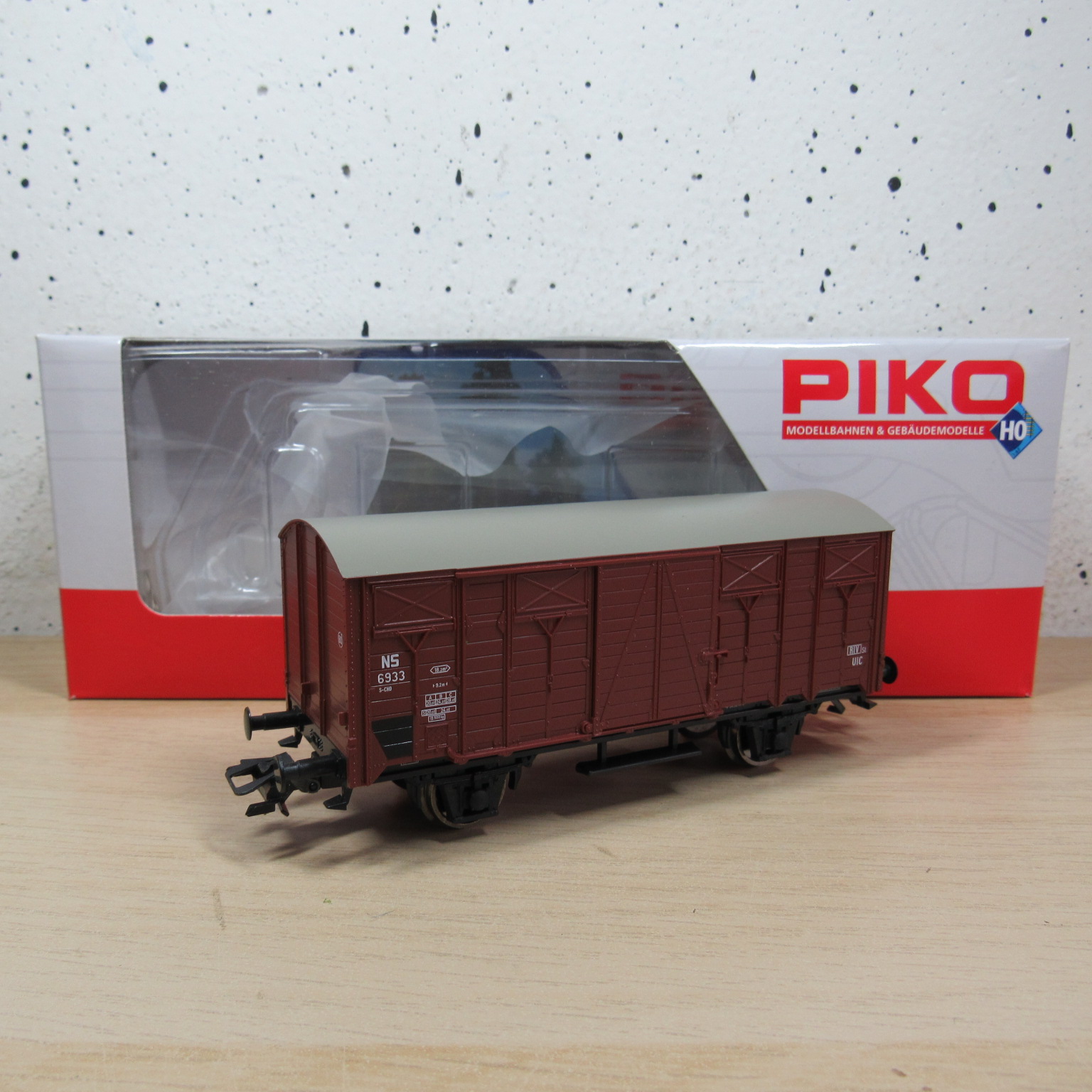 Piko 58705 NS gesloten wagen in ovp