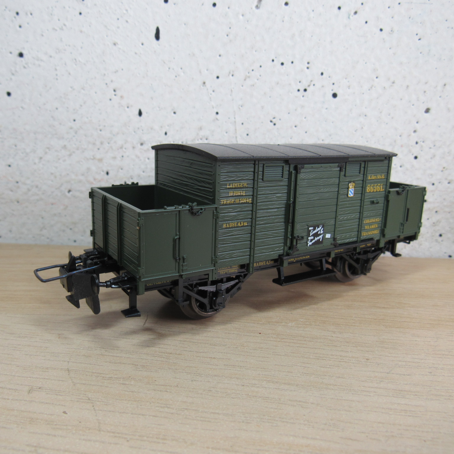 Trix express 53 3412 00 K.Bay.Sts.B gesloten wagen in ovp