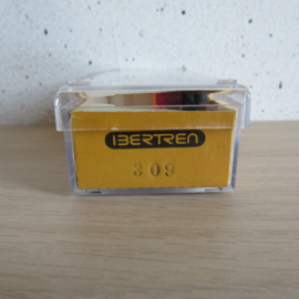 Ibertren 309 N Renfe Lageboordwagen, 2-assig, bruin, beladen met buizen in ovp