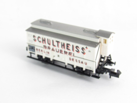 Minitrix 13601 N KPEV (bierwagen) met remmen, 2 assen, wit, 'SCHULTHEISS' BROUWERIJ in ovp