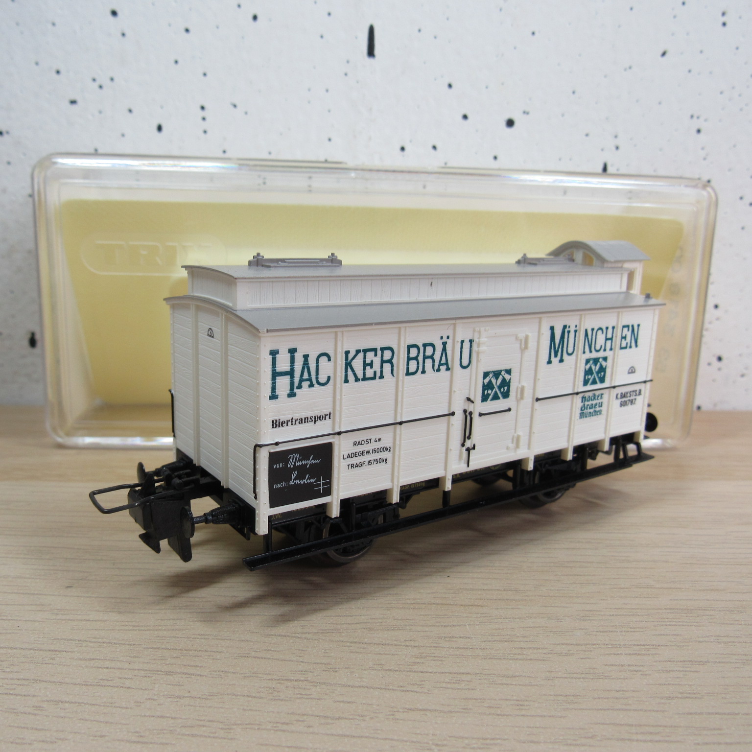 Trix express 53 3418 00 K.Bay.Sts.B gesloten wagen in ovp