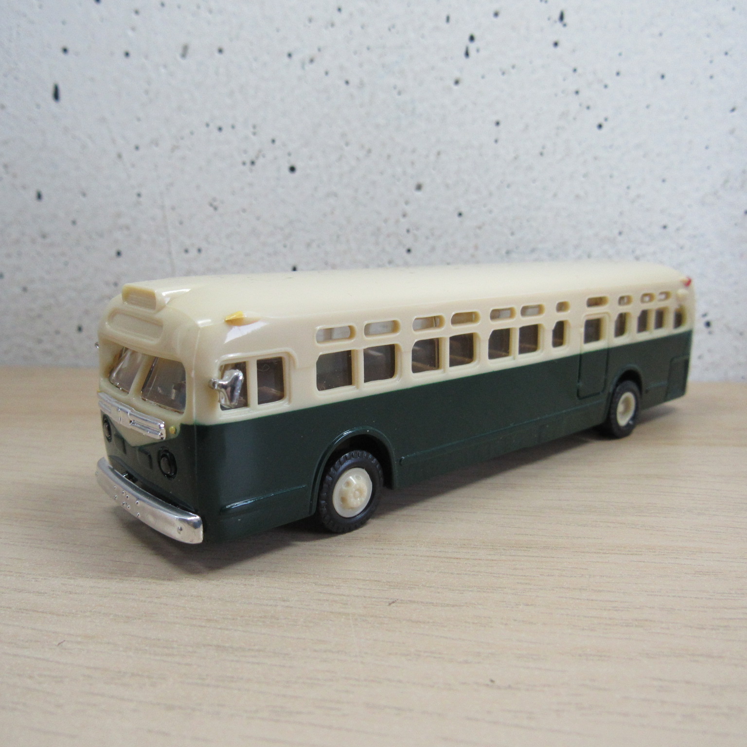American precision models bus zonder ovp