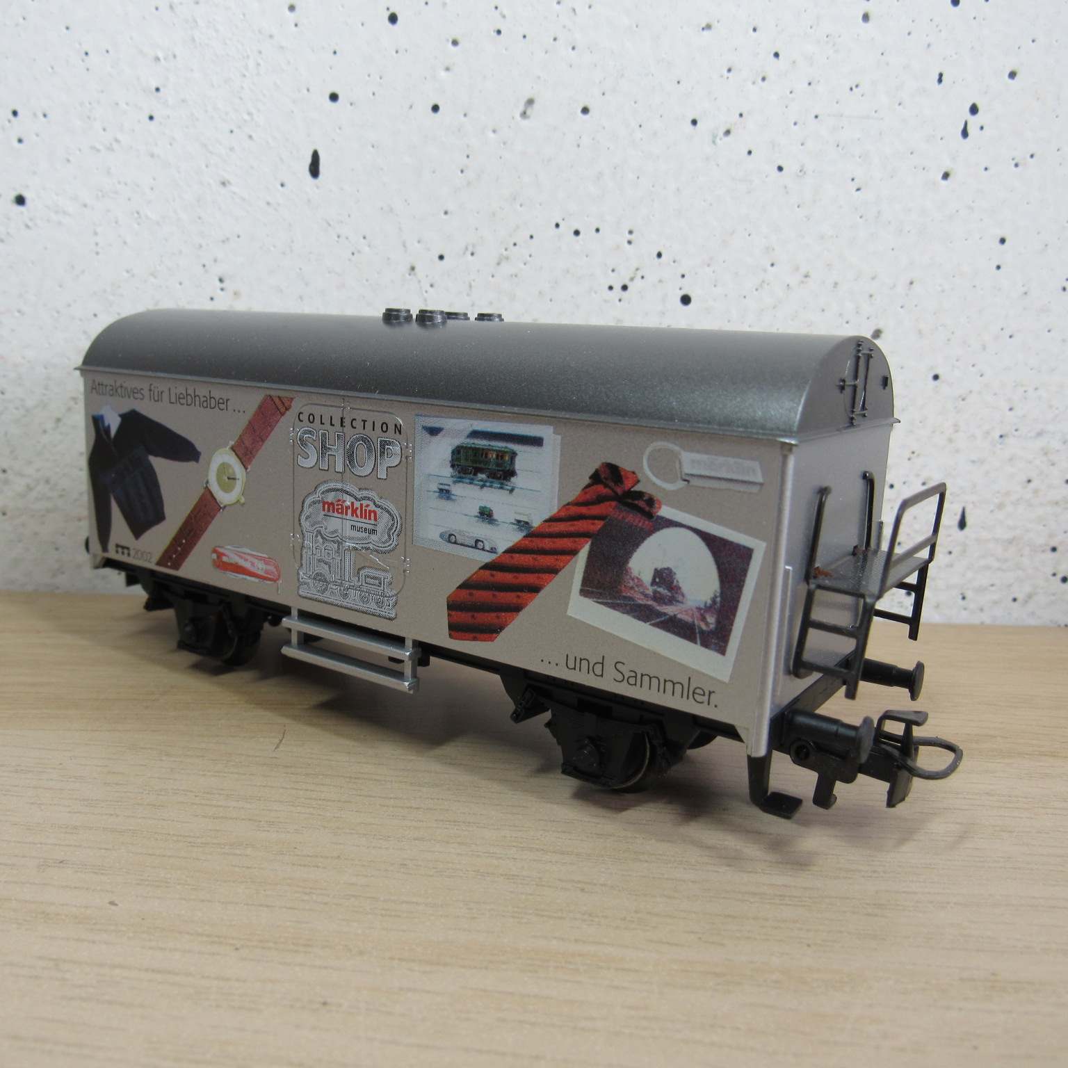 Marklin 4415.331 gesloten wagen in ovp