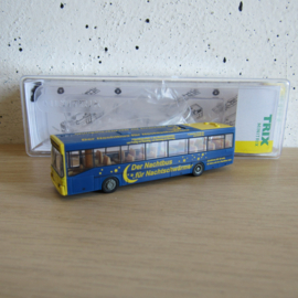 Minitrix 65402 N MB Bus O 405 - nachtbus Frankfurt, blauw in ovp