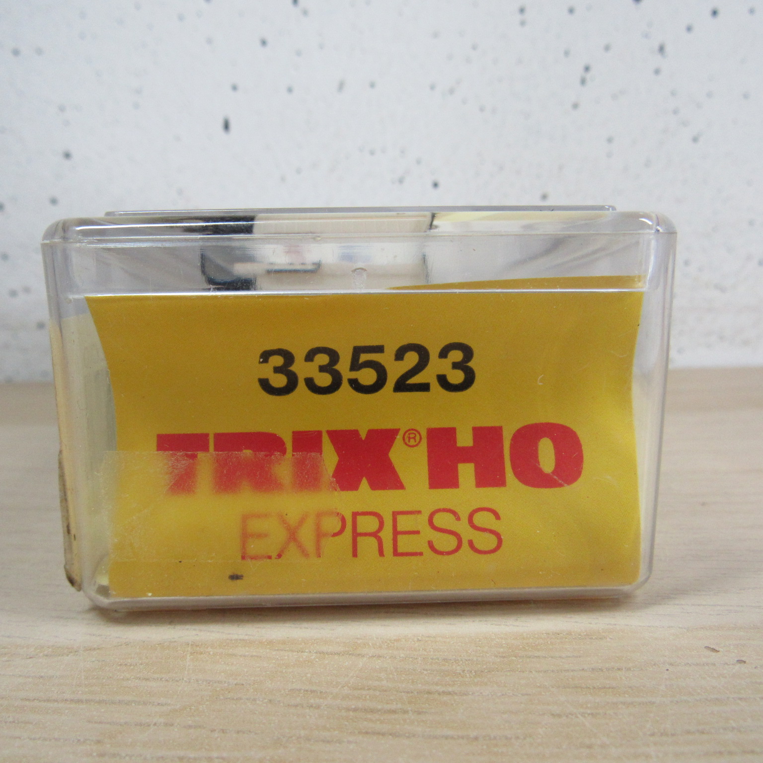 Trix express 33523 DR gesloten wagen in ovp