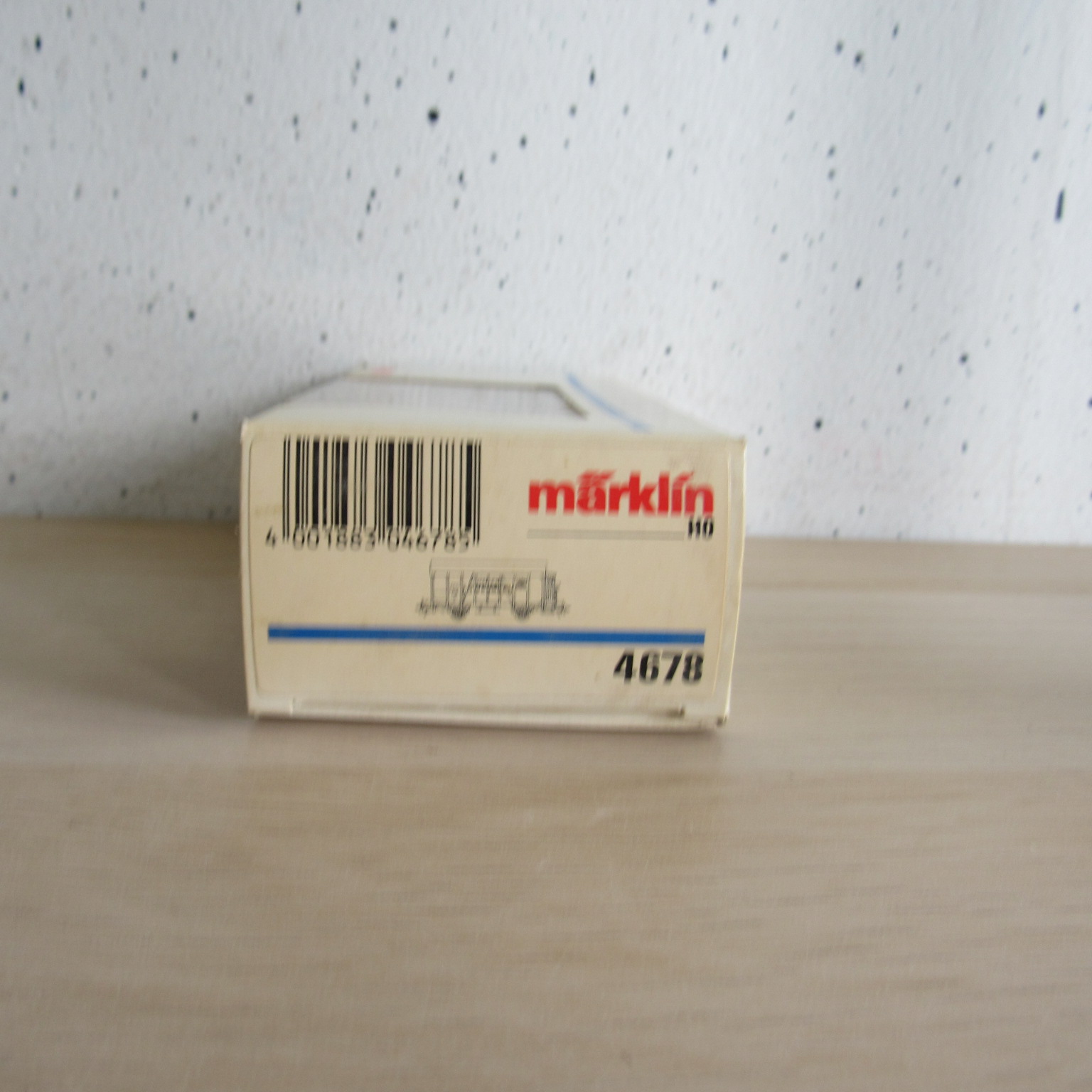 Marklin 4678 DR gesloten wagen in ovp