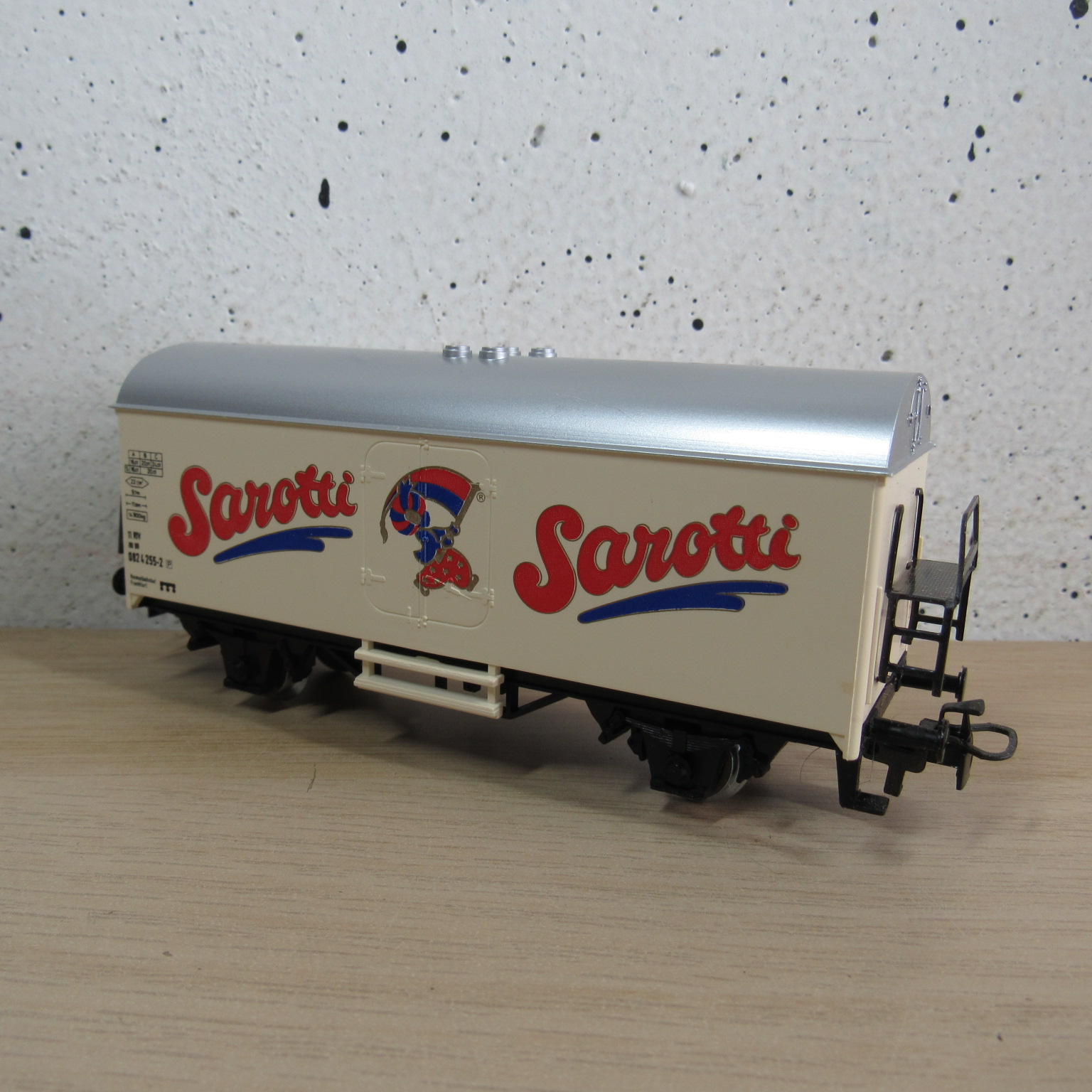 Marklin 4415 DB Gesloten goederenwagen (koel) (Sarotti) in ovp
