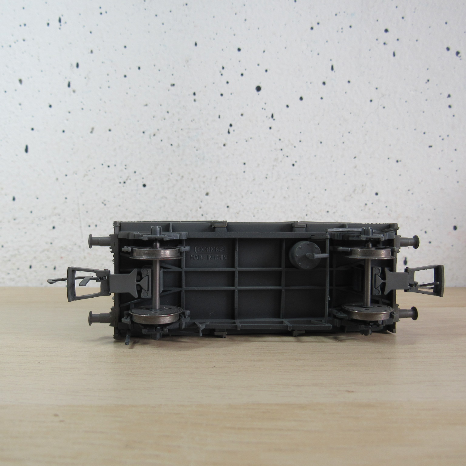 Hornby R6647 12 Ton barrier VAN in ovp