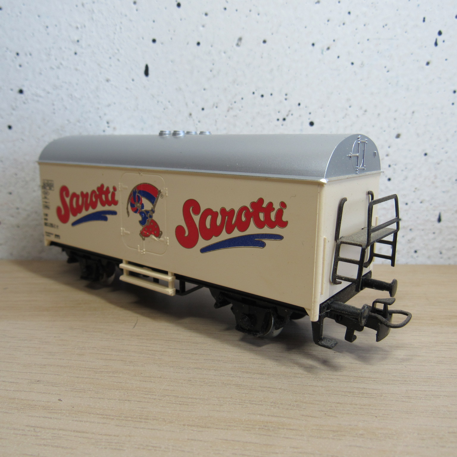 Marklin 4415 DB Gesloten goederenwagen (koel) (Sarotti) in ovp