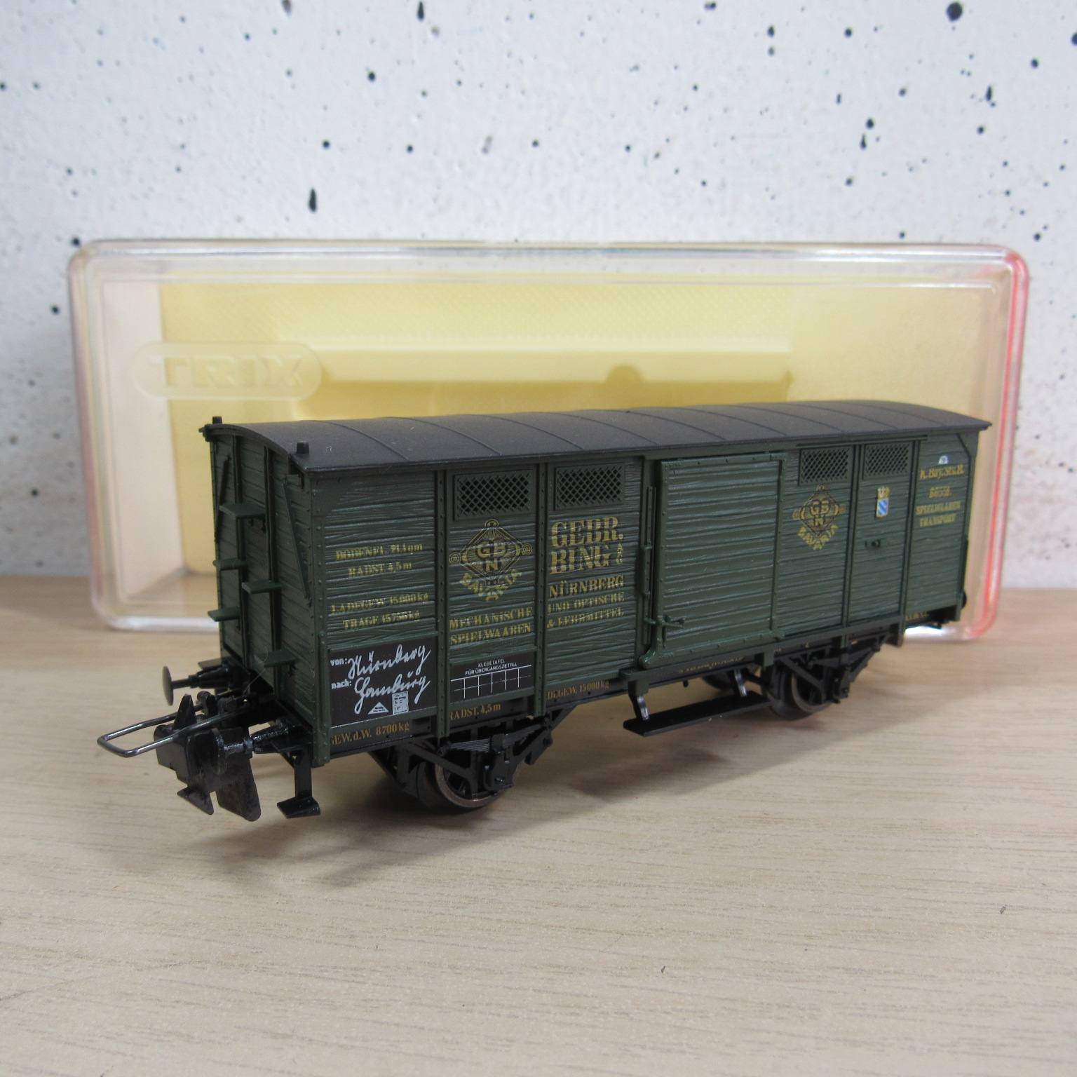 Trix express 53 3411 00 K.Bay.Sts.B gesloten wagen in ovp