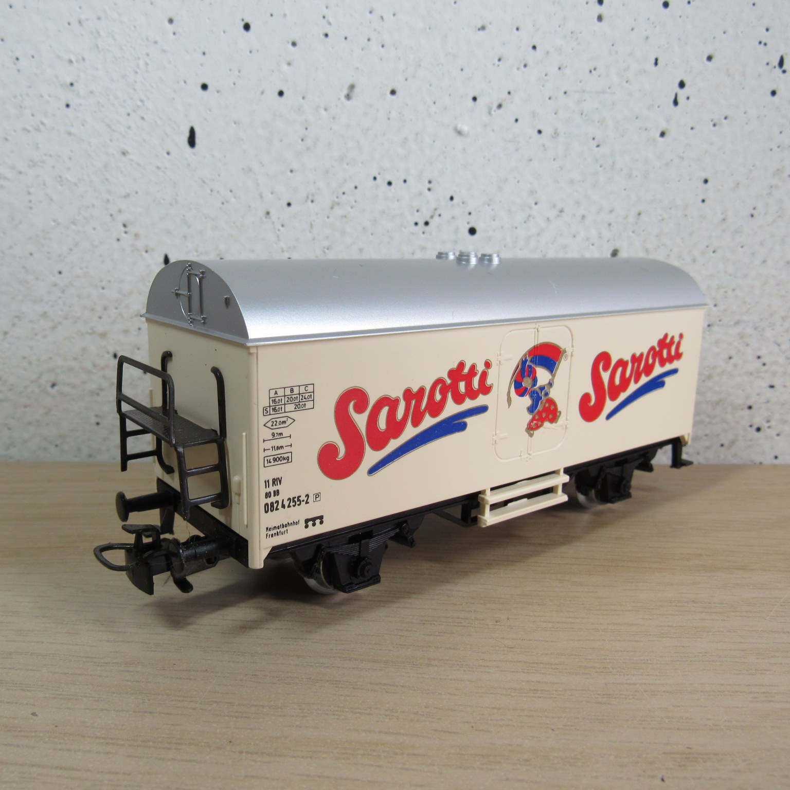 Marklin 4415 DB Gesloten goederenwagen (koel) (Sarotti) in ovp
