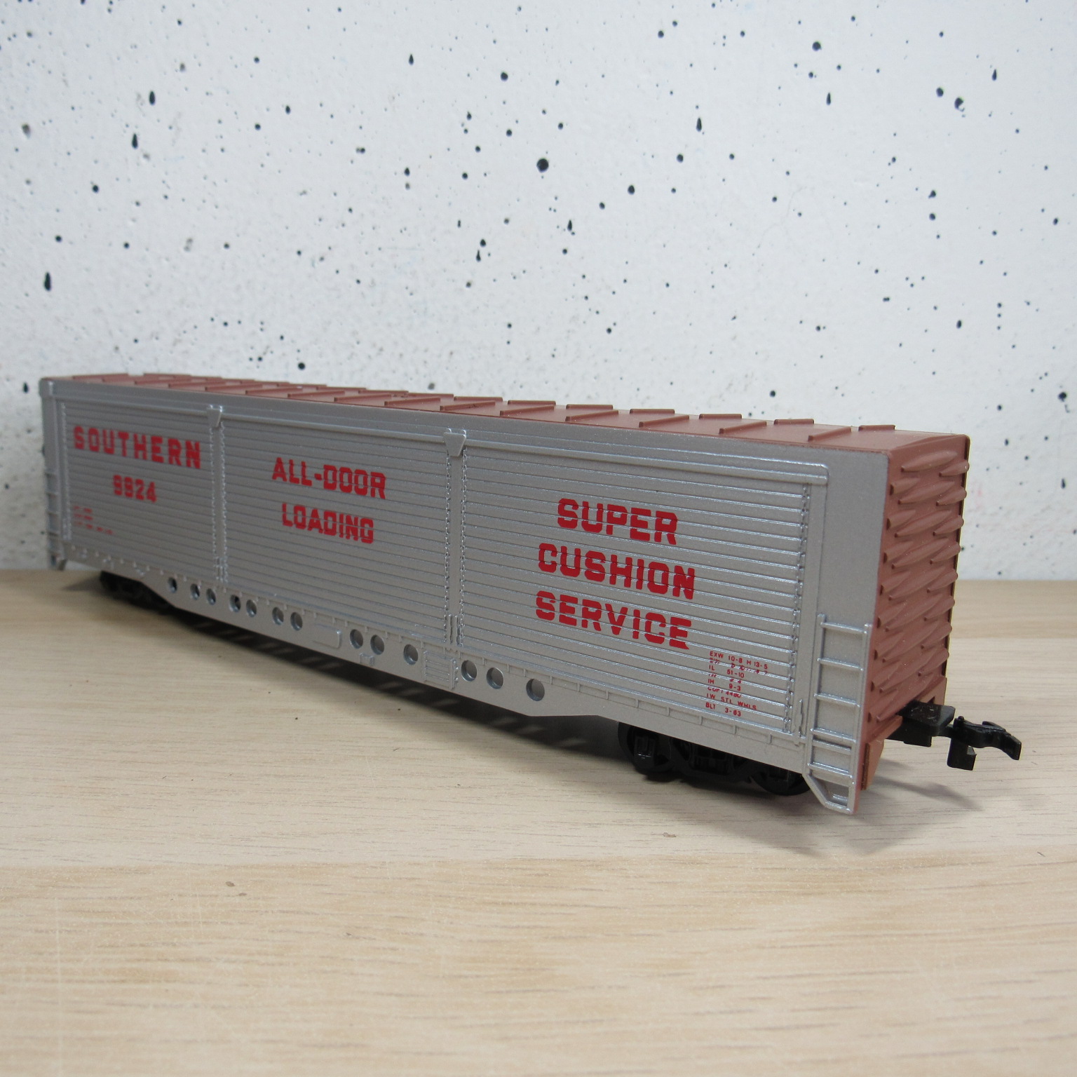 Bachmann 71100 USA ALL Door boxcar in ovp
