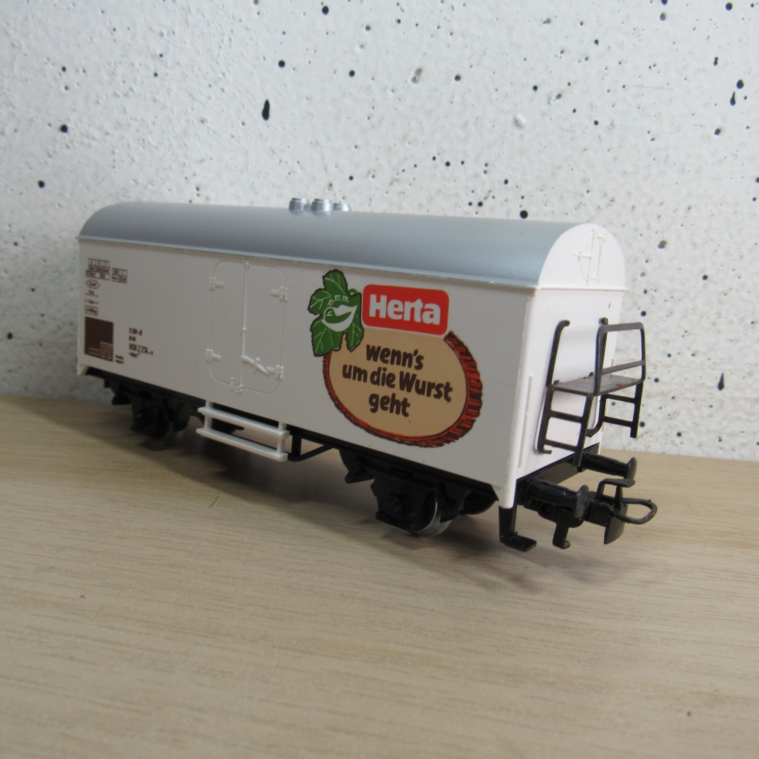 Marklin 4415 DB Gesloten goederenwagen (koel) (Herta Wurst) in ovp