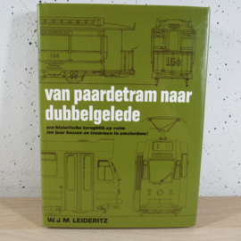 Boek van Paardentram naar dubbel gelede
