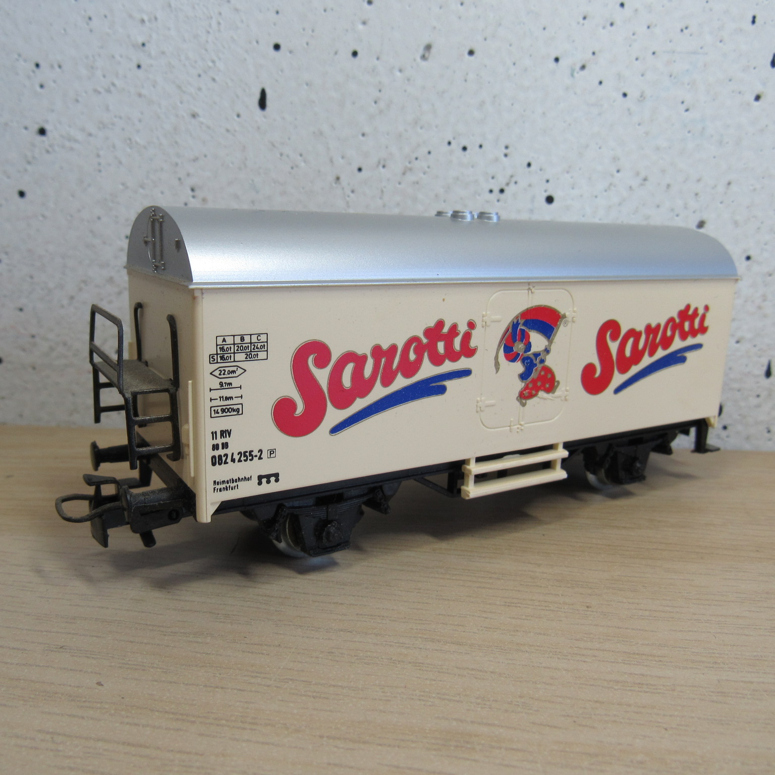 Marklin 4415 DB Gesloten goederenwagen (koel) (Sarotti) in ovp