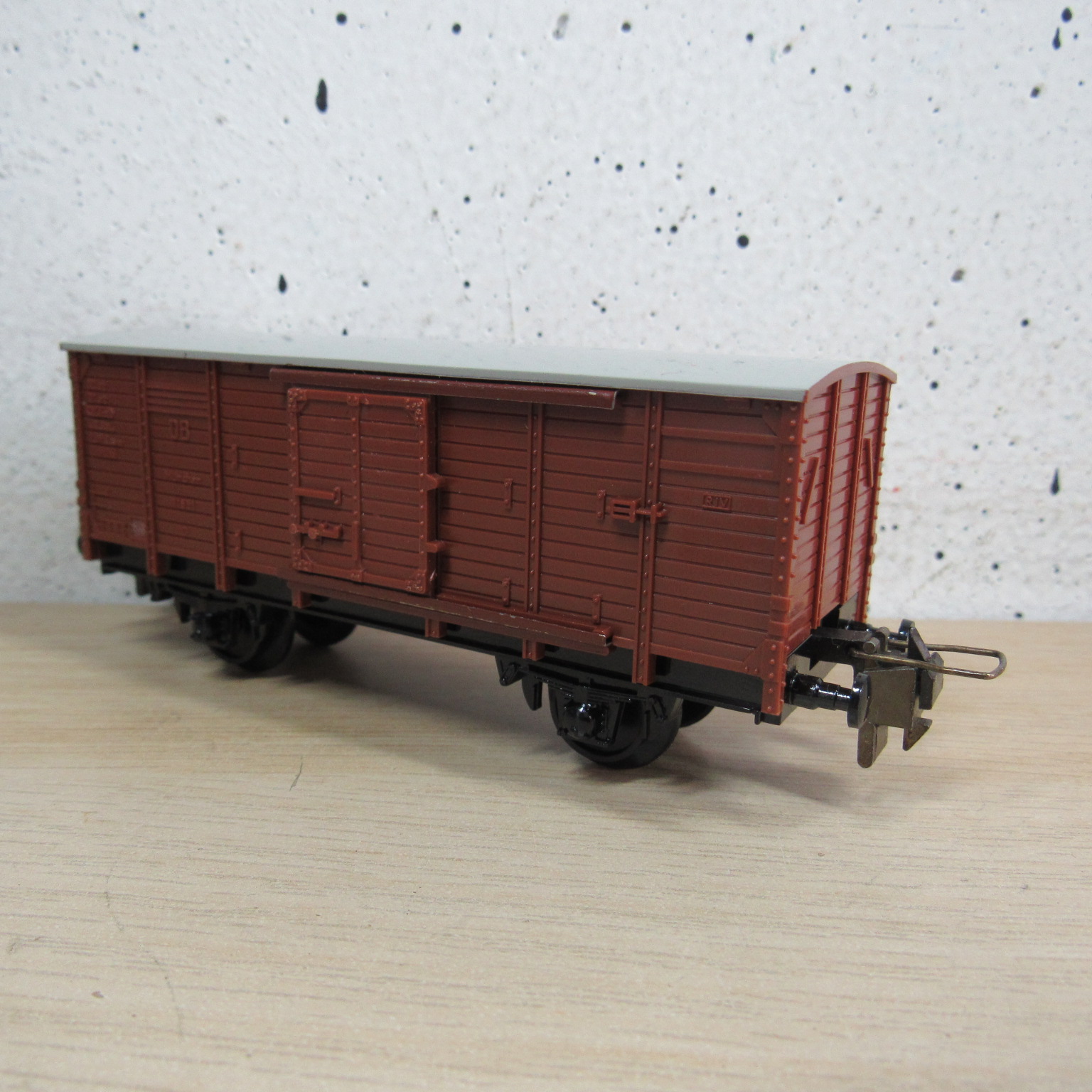 Trix express 53 3453 00 DB gesloten wagen in ovp