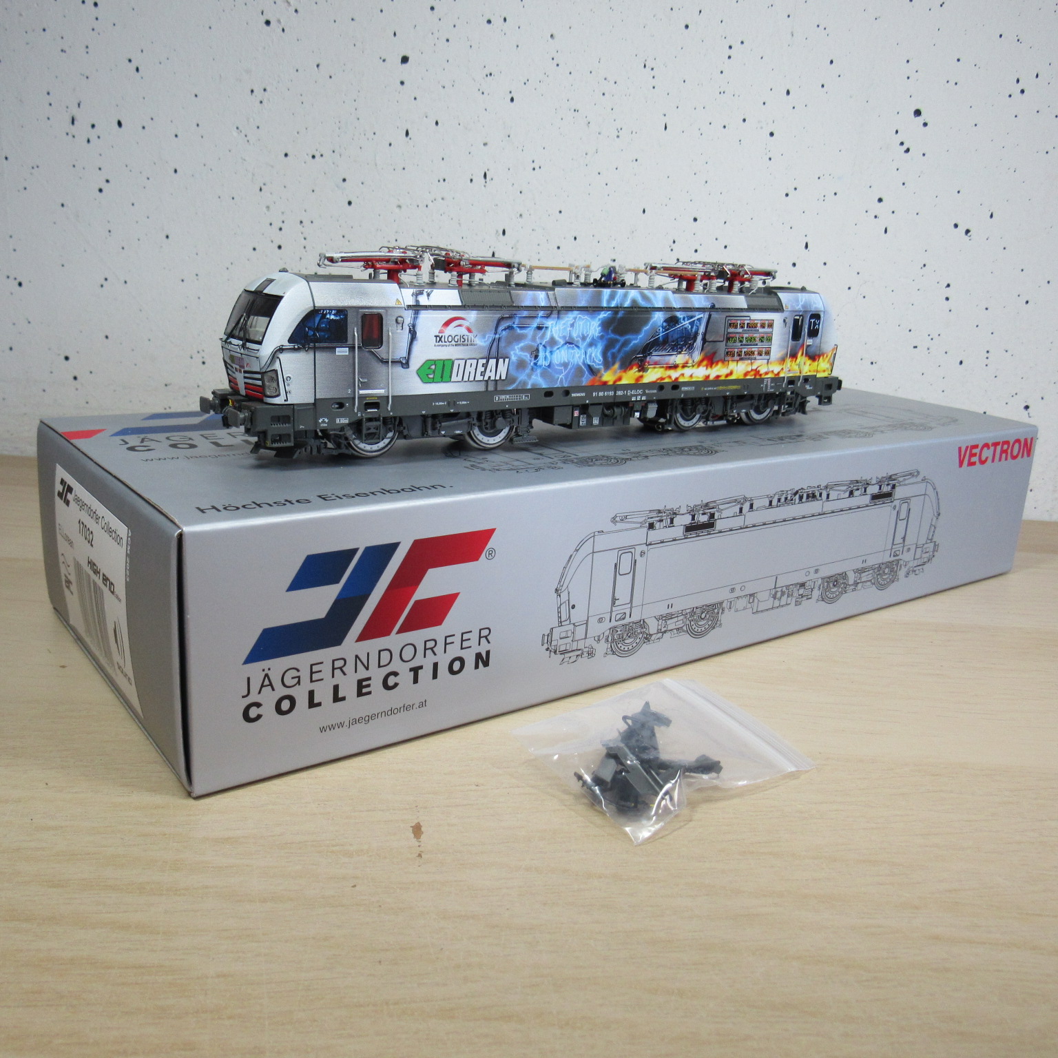 Jagerndorfer JC17032 H0/AC ELL Vectron  (digitaal/Sound) in ovp