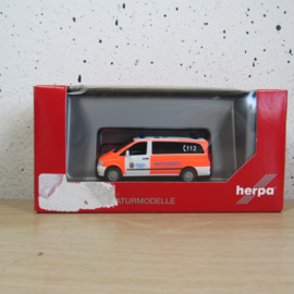 Herpa 091985 Mercedes Benz Vito Bus NEF “Feuerwehr Hüth” in ovp