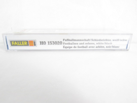 Faller H0 153020 Voetbal team wit in ovp