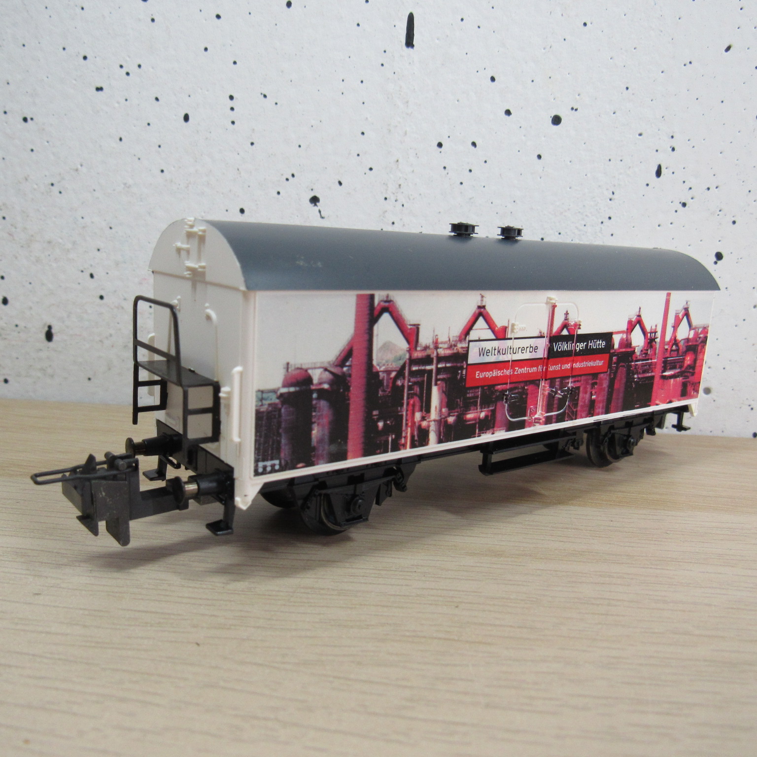 Trix express 92007 Gesloten wagen “Volklinger Hutte”in ovp