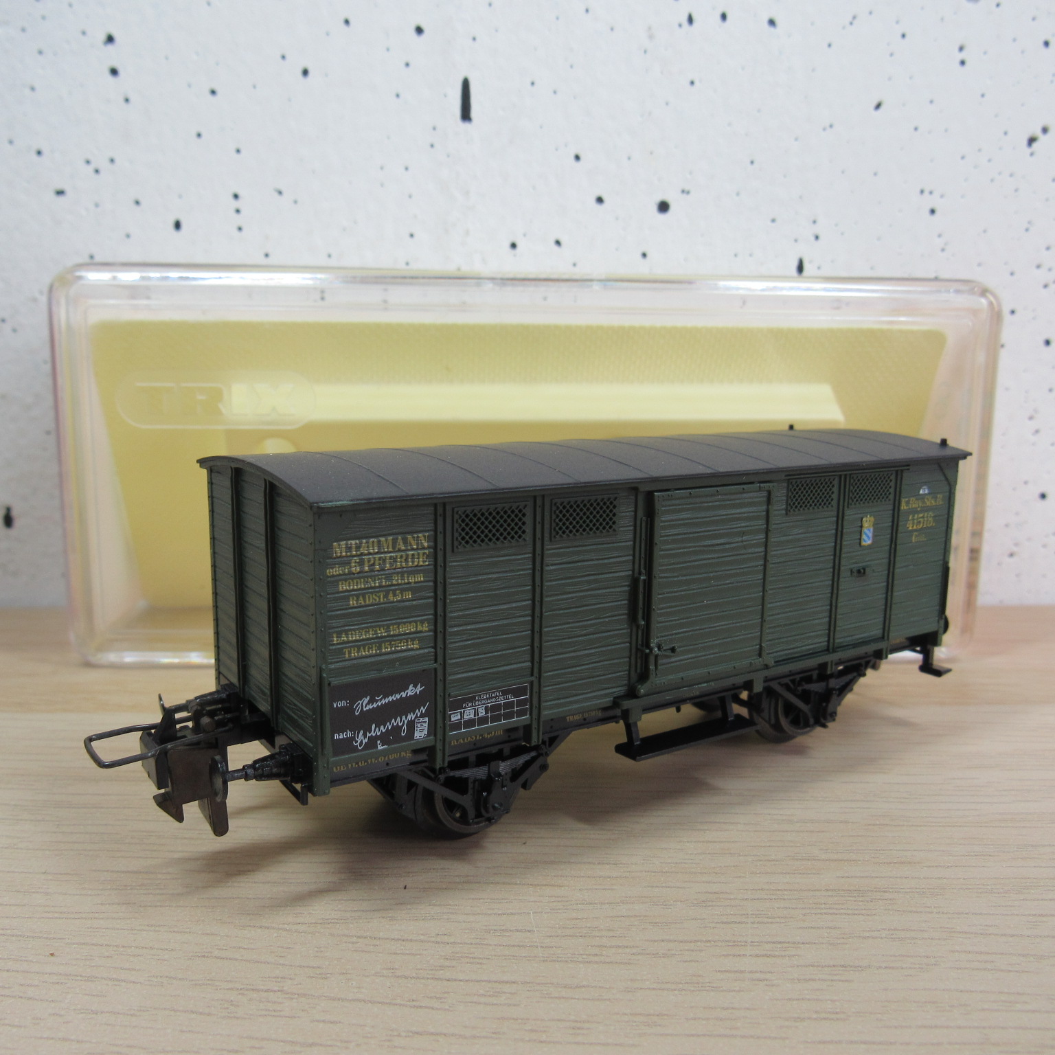 Trix express 53 3402 00 K.Bay.Sts.B gesloten wagen in ovp