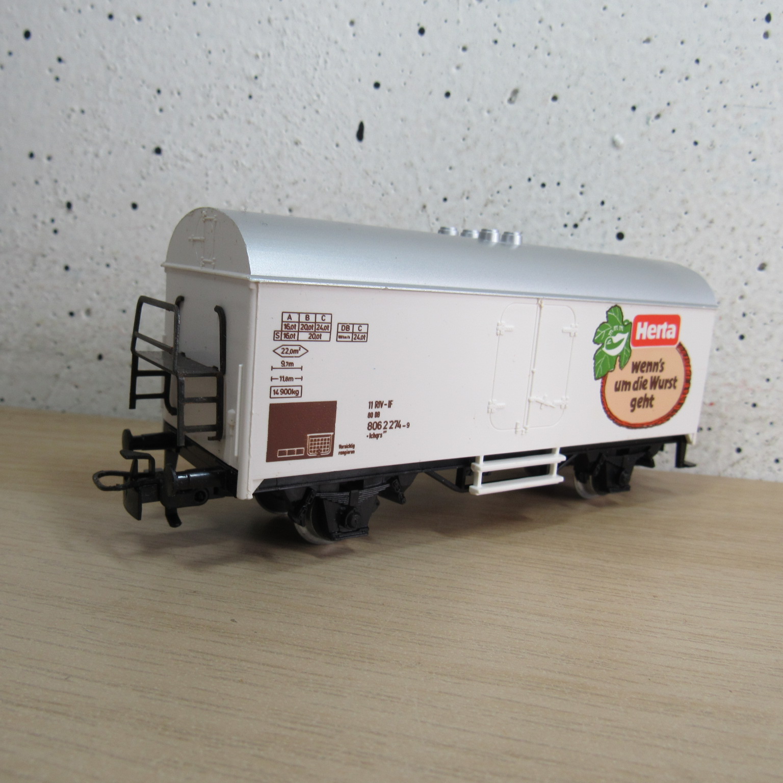 Marklin 4415 DB Gesloten goederenwagen (koel) (Herta Wurst) in ovp