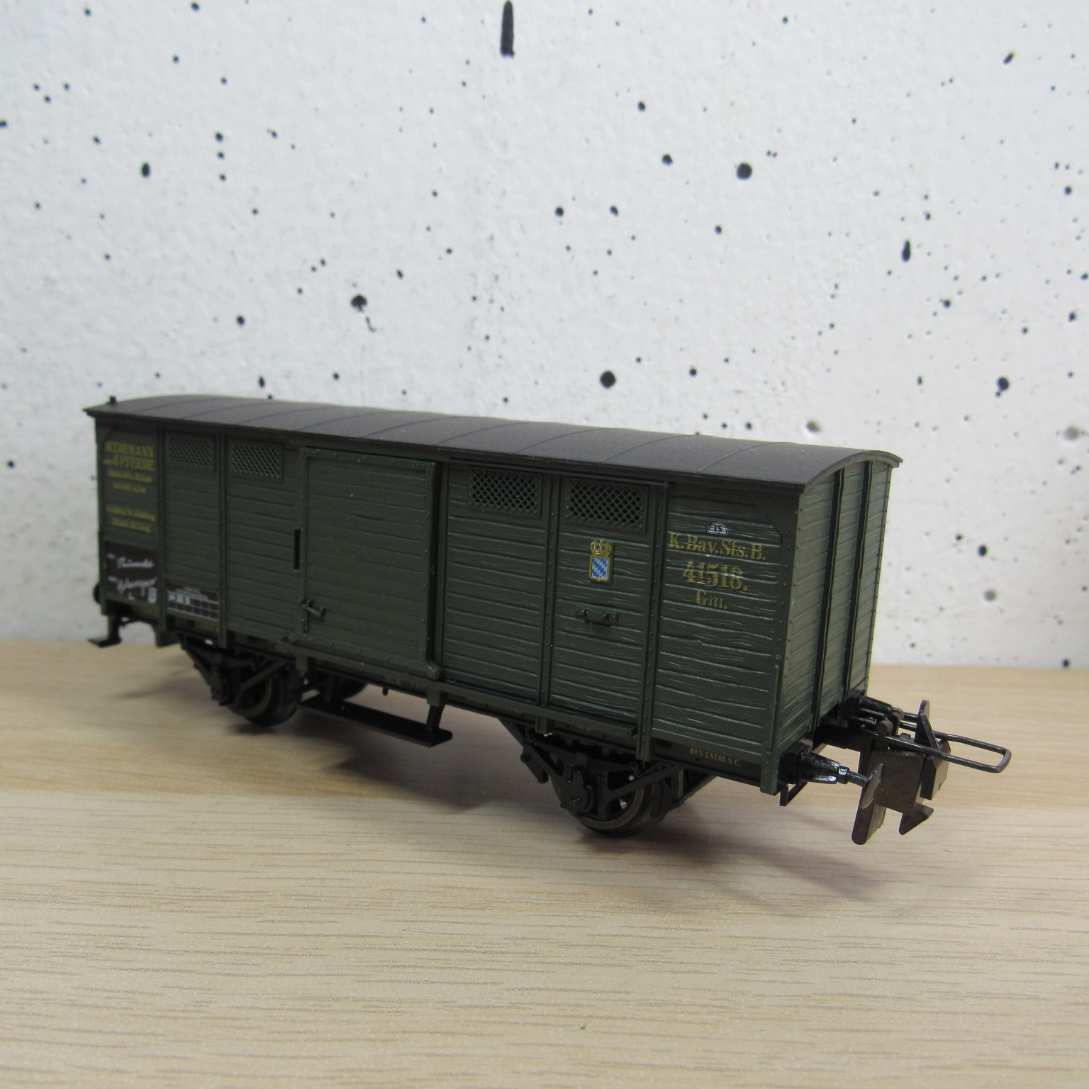 Trix express 53 3402 00 K.Bay.Sts.B gesloten wagen in ovp