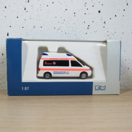 Rietze 51714 VW T5 Hornis Ambulance “Johanniter Brunswick Neuf Dans” in ovp