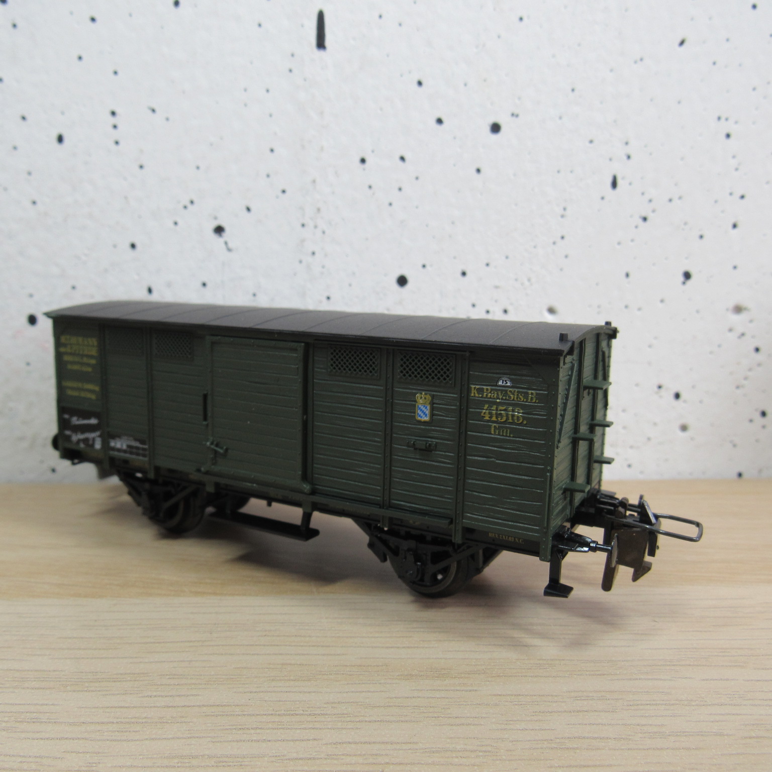 Trix express 53 3402 00 K.Bay.Sts.B gesloten wagen in ovp