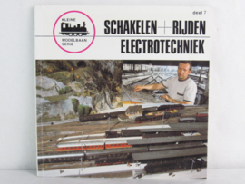 Boek Kleine modelbaan serie deel 7 Schakelen + rijden electrotechniek