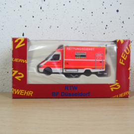 Rietze RTW Mercedes Sprinter BF Düsseldorf in ovp