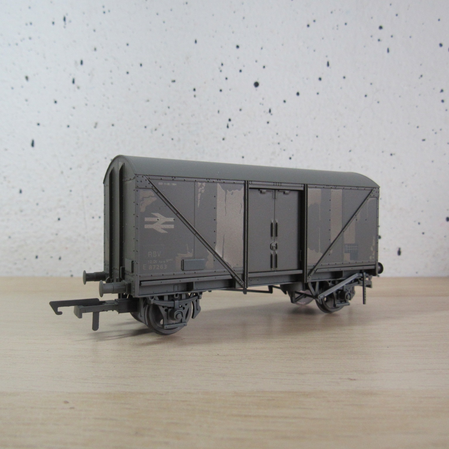Hornby R6647 12 Ton barrier VAN in ovp
