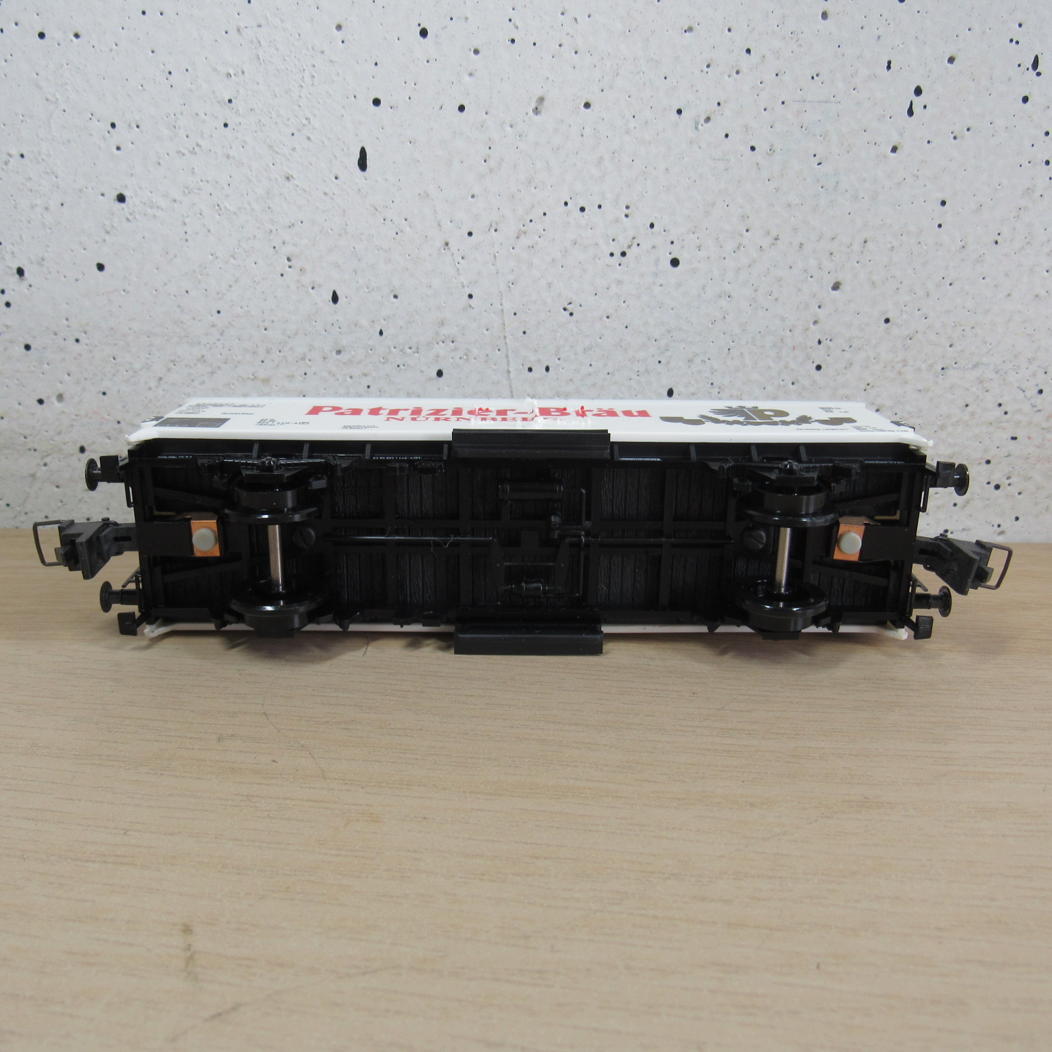 Trix express 53 3467 00 DB gesloten wagen in ovp