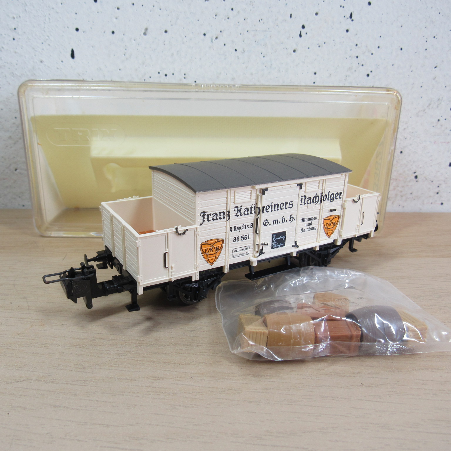 Trix express 33827 K K.Bay.Sts.B wagen in ovp