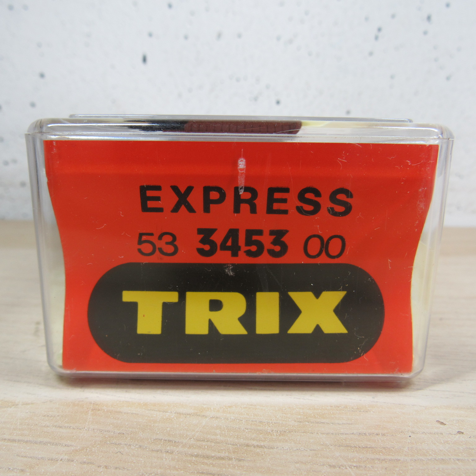 Trix express 53 3453 00 DB gesloten wagen in ovp