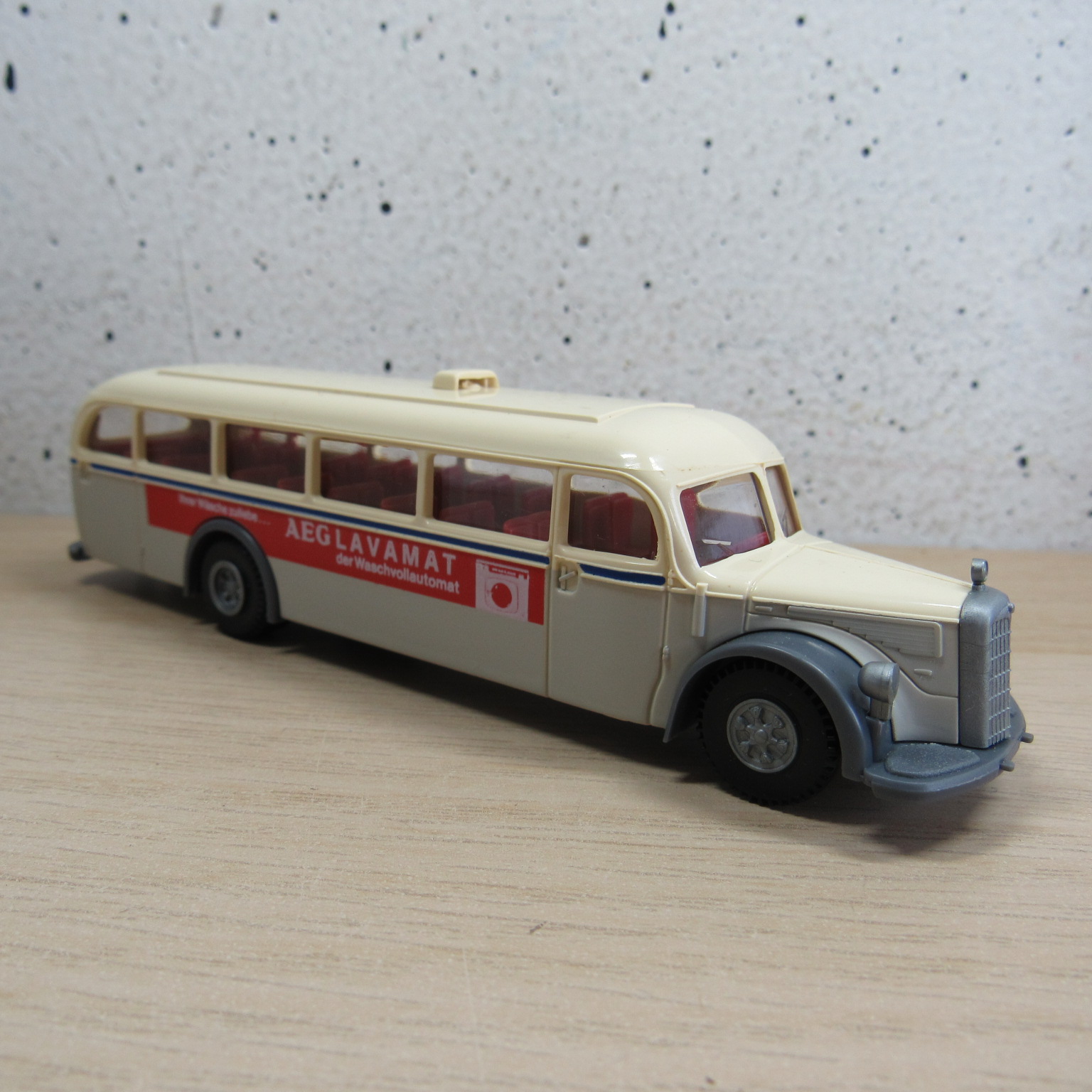 Brekina Mercedes AEG Lavamat der Waschvollautomat bus zonder ovp