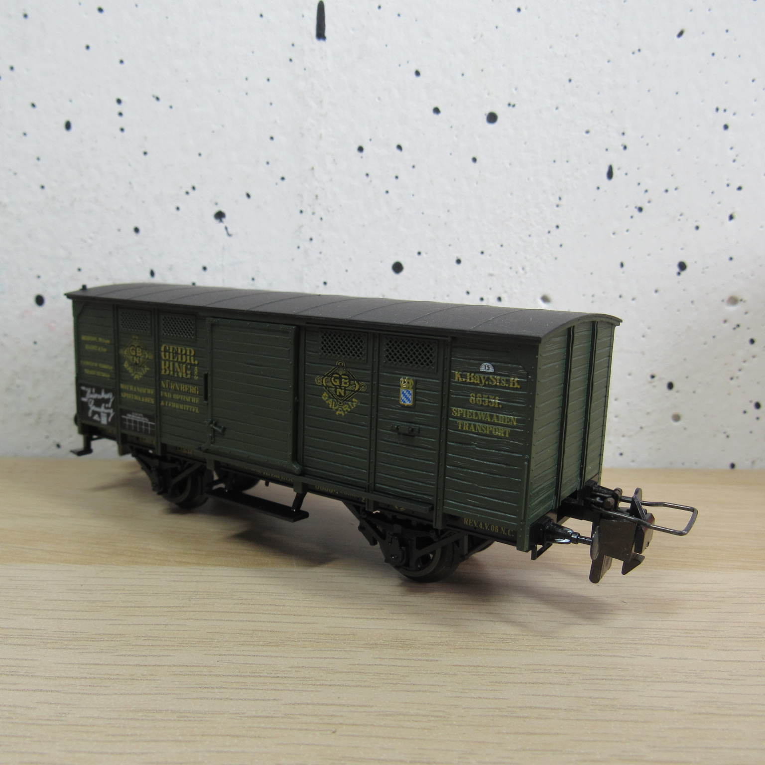 Trix express 53 3411 00 K.Bay.Sts.B gesloten wagen in ovp