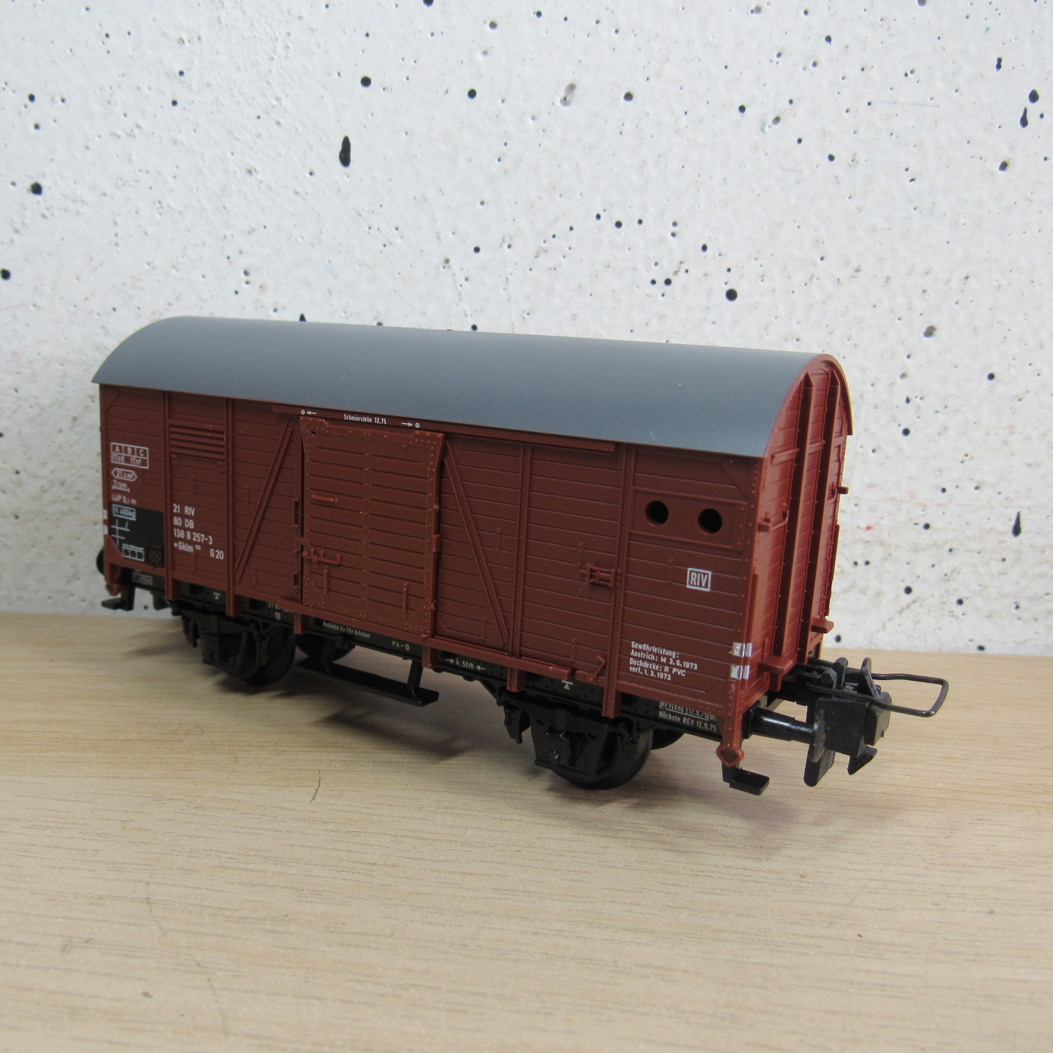 Trix express 53 3488 00 DB gesloten wagen in ovp