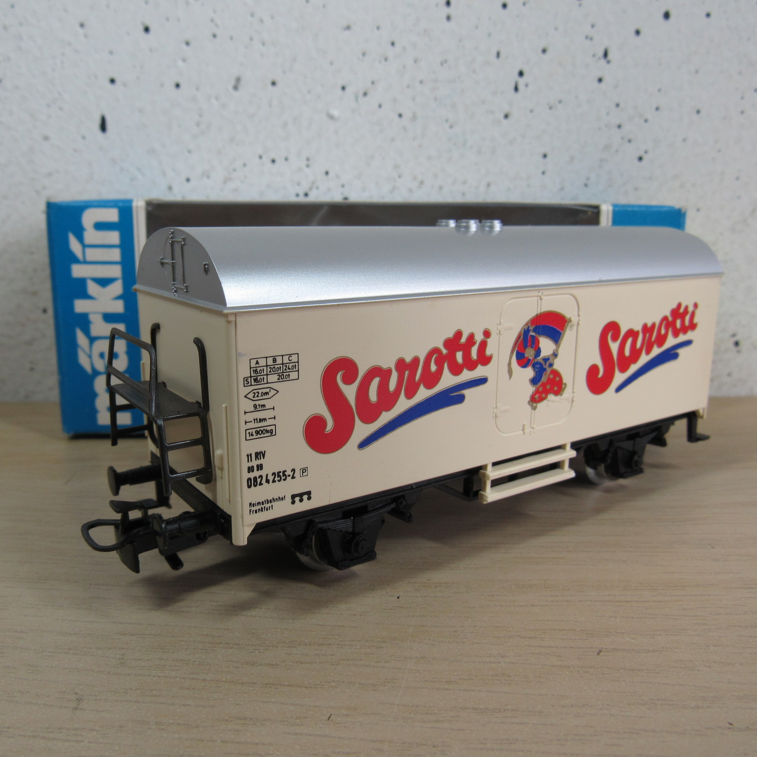 Marklin 4415 DB Gesloten goederenwagen (koel) (Sarotti) in ovp