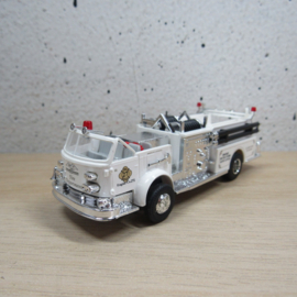 Praliné Fire Department Smoke Detectors Save Lives Learn Not to Burn vrachtwagen zonder ovp