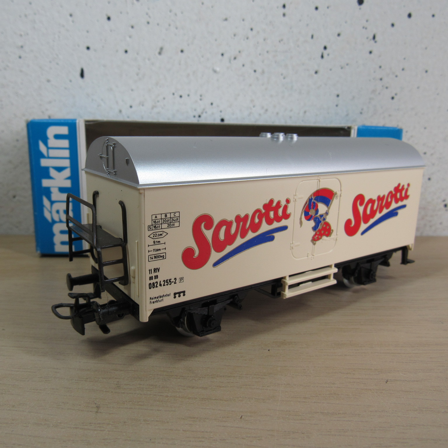 Marklin 4415 DB Gesloten goederenwagen (koel) (Sarotti) in ovp
